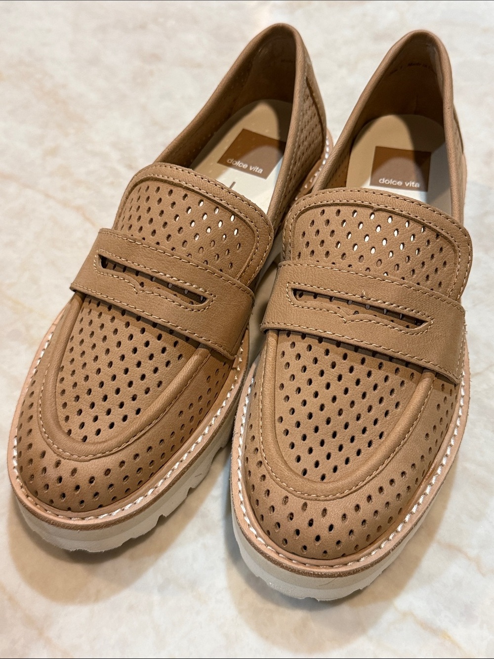 Dolce Vita Women’s Perforated Tan Slip-On Loafers Sz 7 - Picture 1 of 6